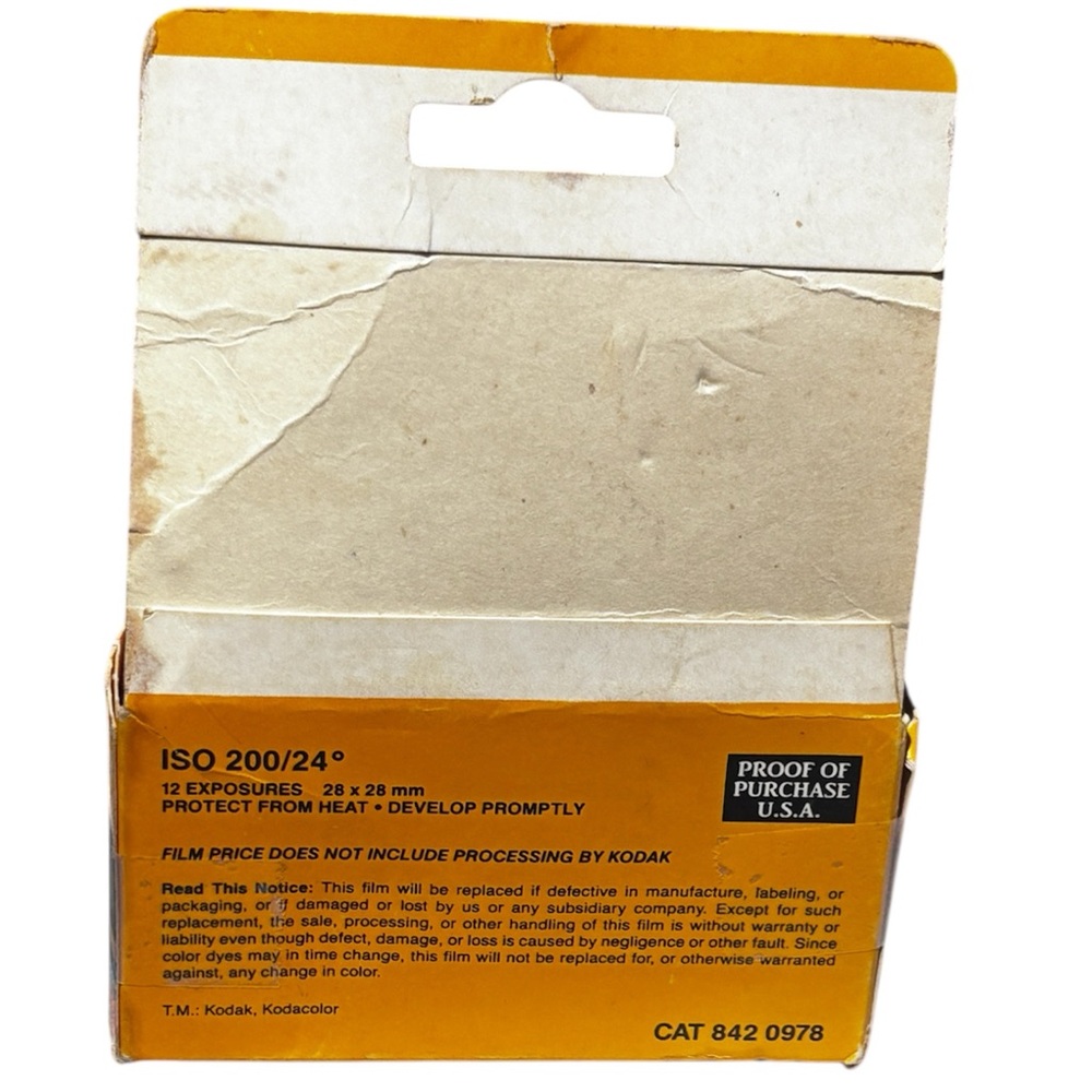 KODACOLOR PRINT FILM - Kodak Gold 126 Film 12Exp - 1 sealed boxes Dated 01/1990 - Picture 2 of 3